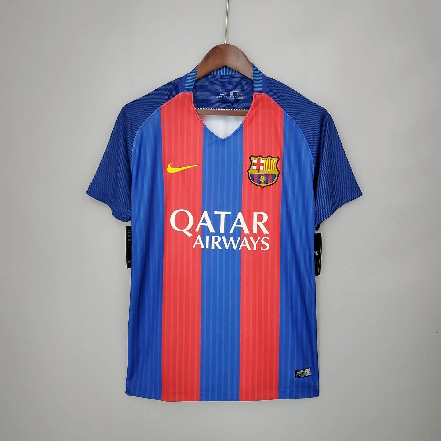 Retro Barcelona 2016/17 Home Jersey