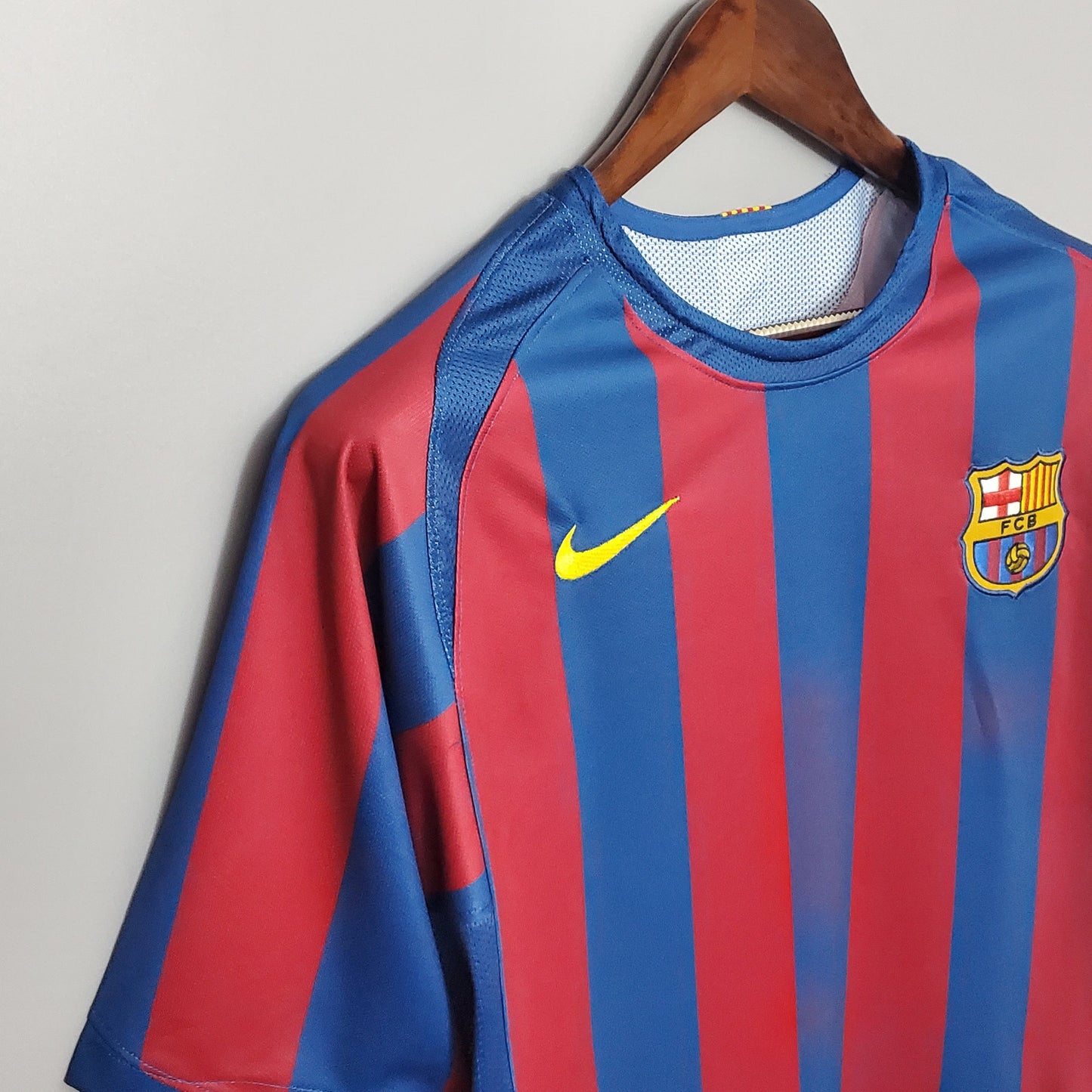 Retro Barcelona 2006 Jersey (UEFA Champions League Final)