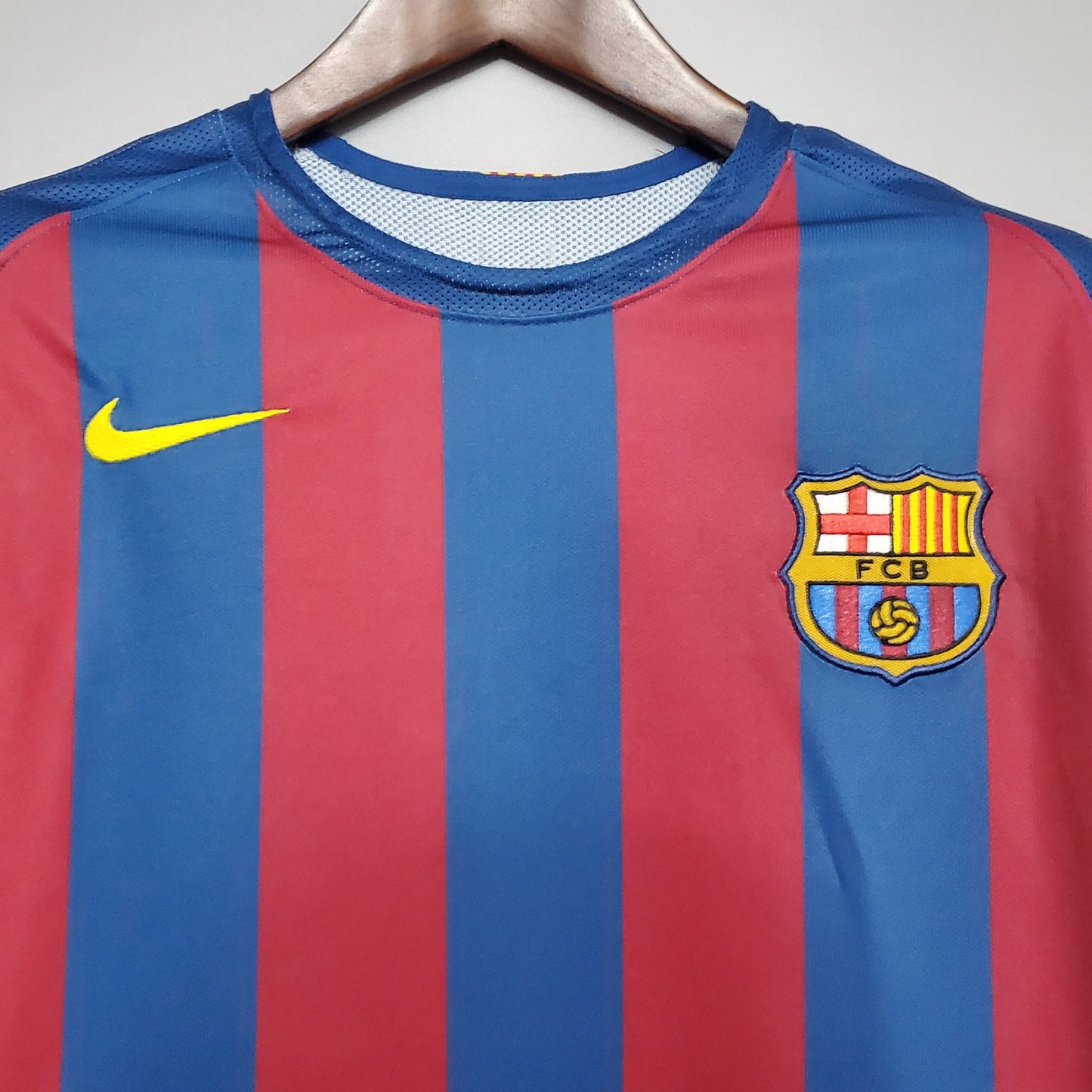 Retro Barcelona 2006 Jersey (UEFA Champions League Final)