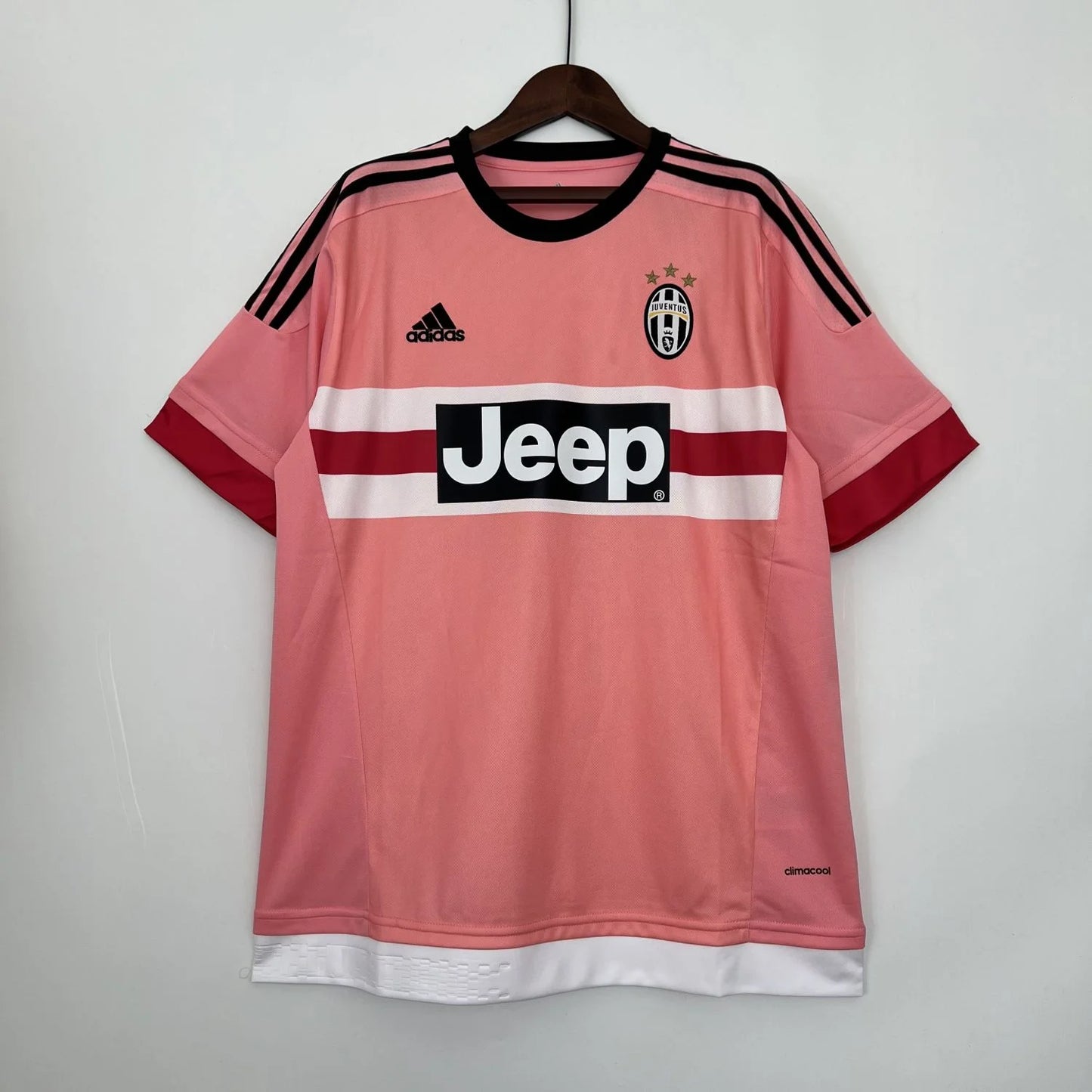 Retro Juventus 2015/16 Away Jersey