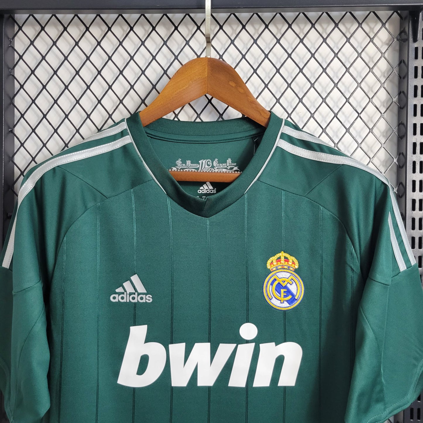 Retro Real Madrid 2012/13 Third Jersey