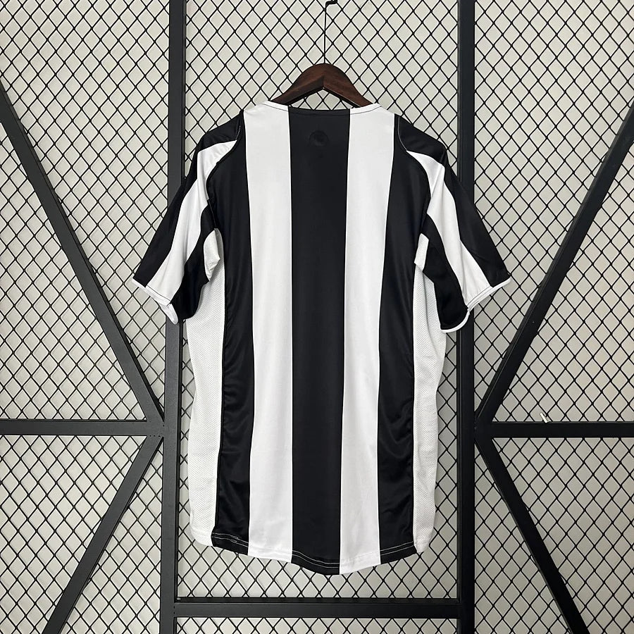 Retro Juventus 2004/05 Home Jersey