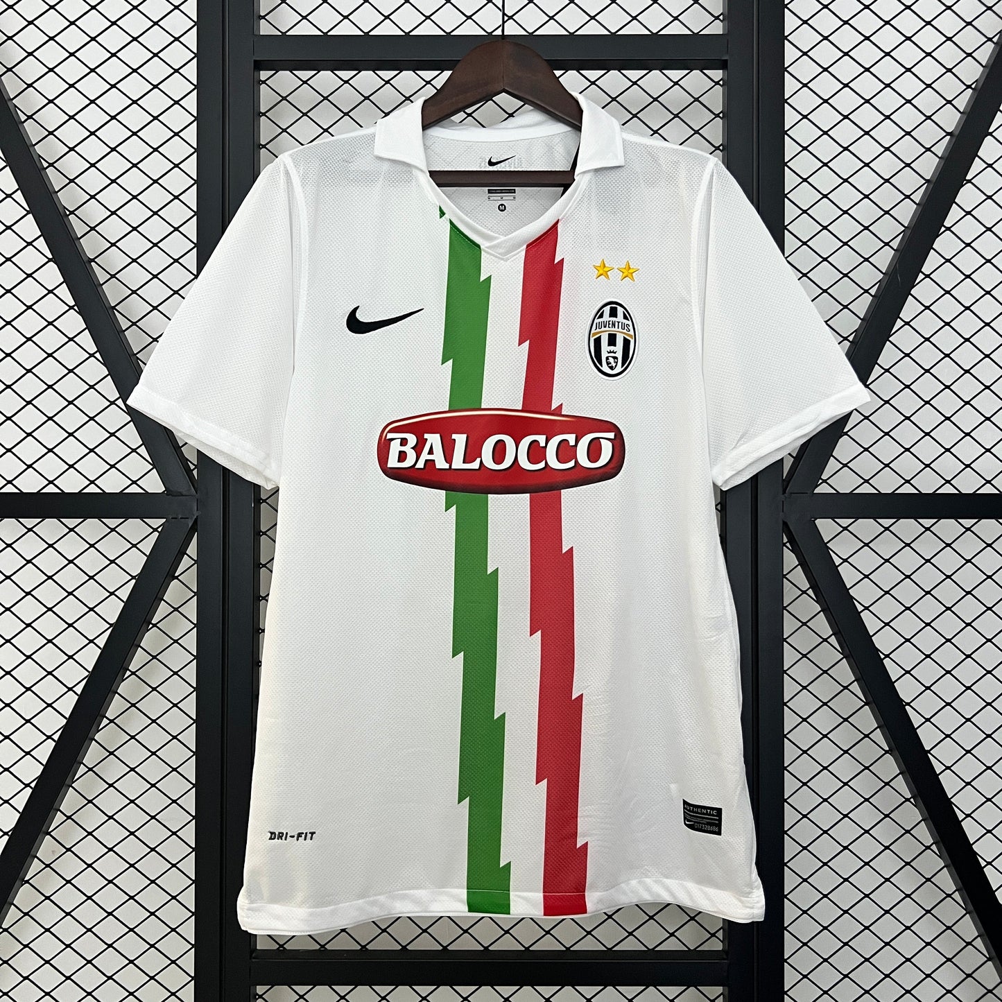Juventus 2010/2011 Away Retro Jersey - Front