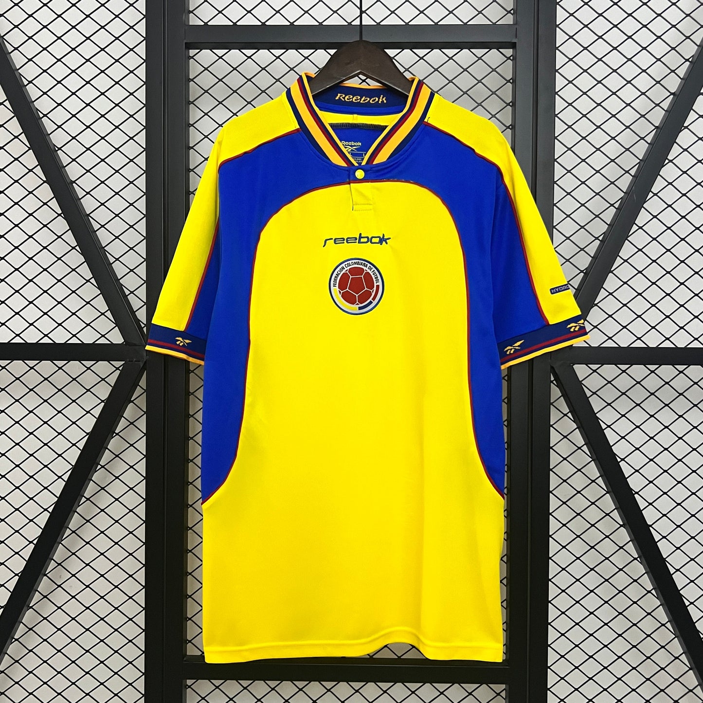 Colombia 2001/2002 Home Retro Jersey - Front