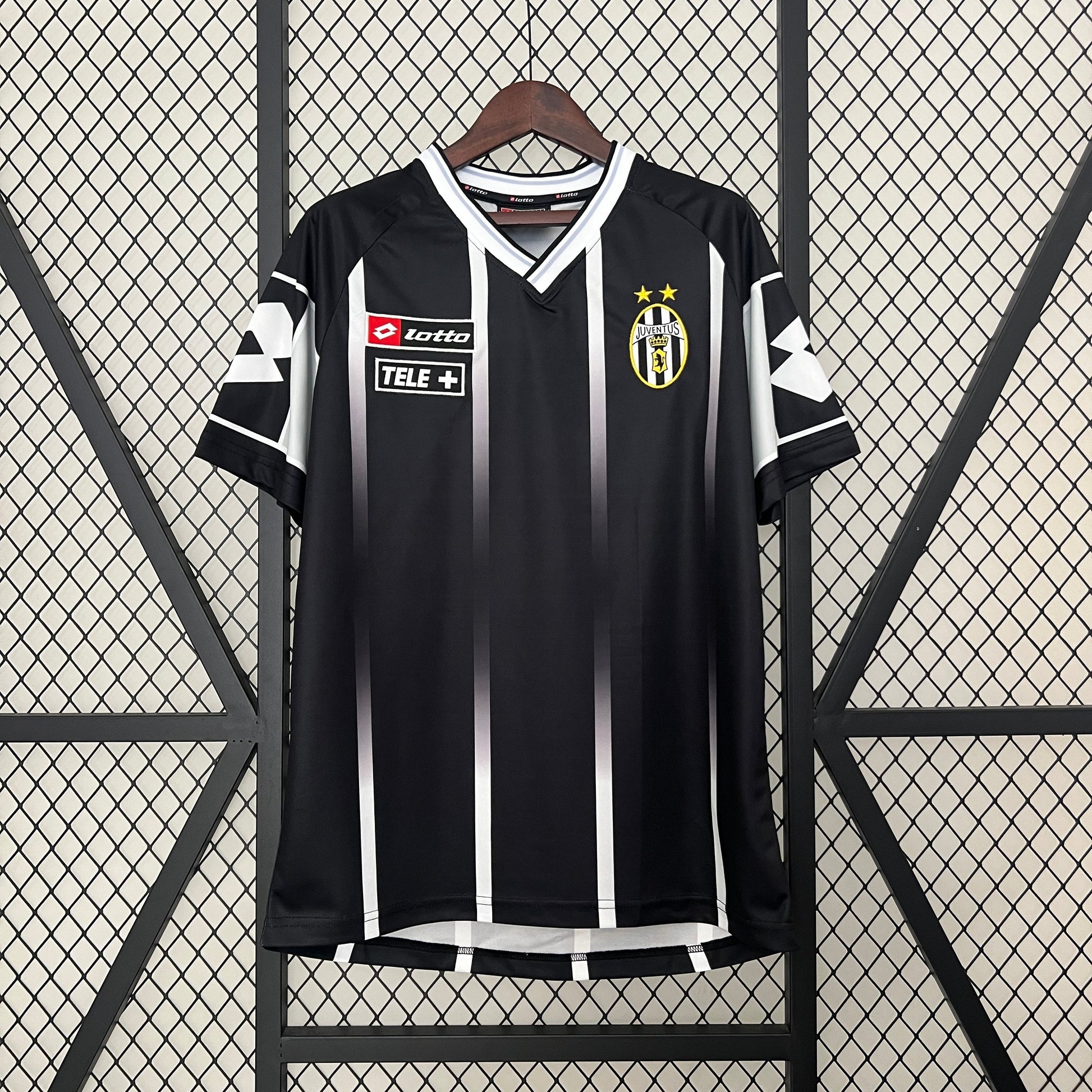 Juventus 1998/99 Third Retro Jersey - Front
