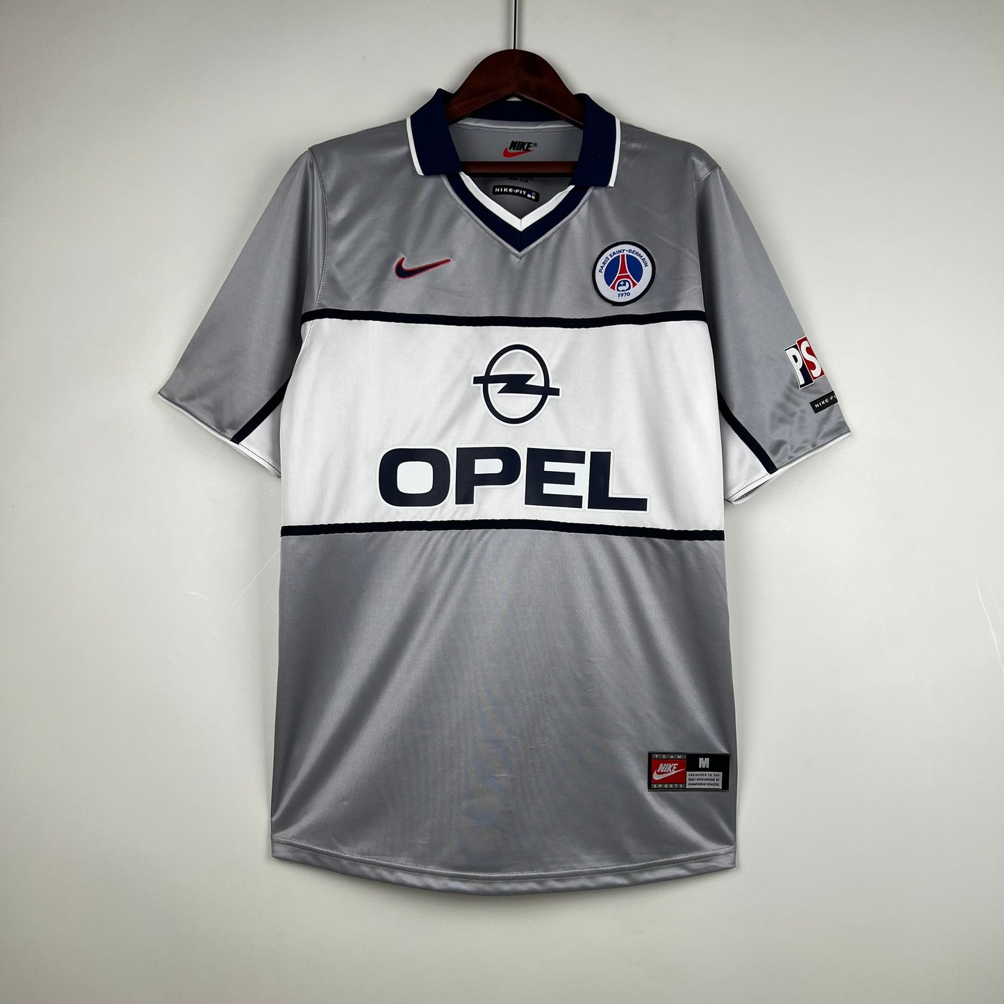 Paris Saint-Germain 1999/2000 Away Retro Jersey - Front