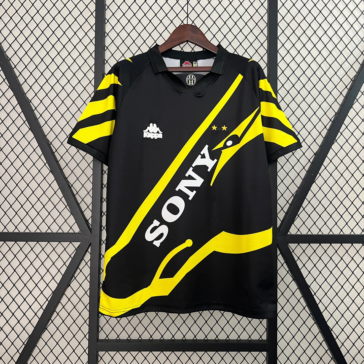 Juventus 1996/1997 Third Retro Jersey - Front