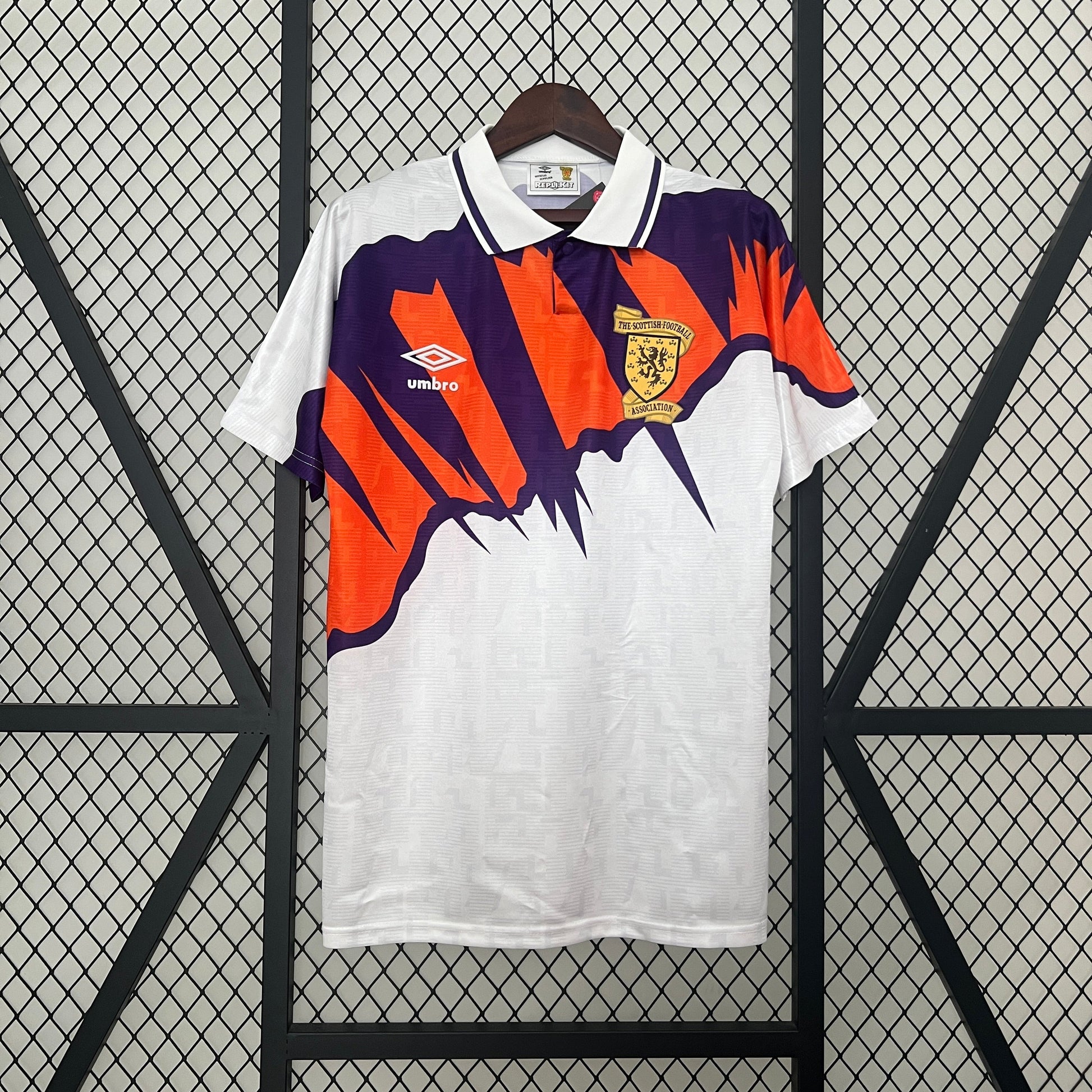 Scotland 1992/1993 Away Retro Jersey - Front