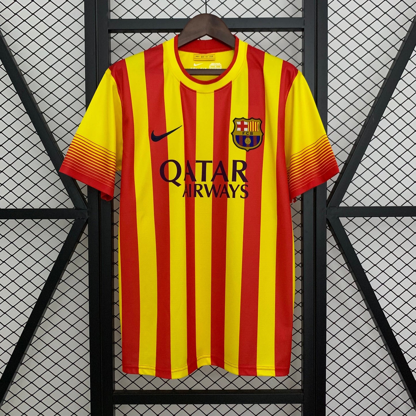 Barcelona 2013/2014 Away Retro Jersey - Front